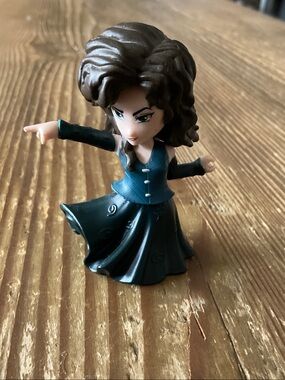 Bellatrix Lestrange Figurine from Harry PotterMagic Capsules series 2